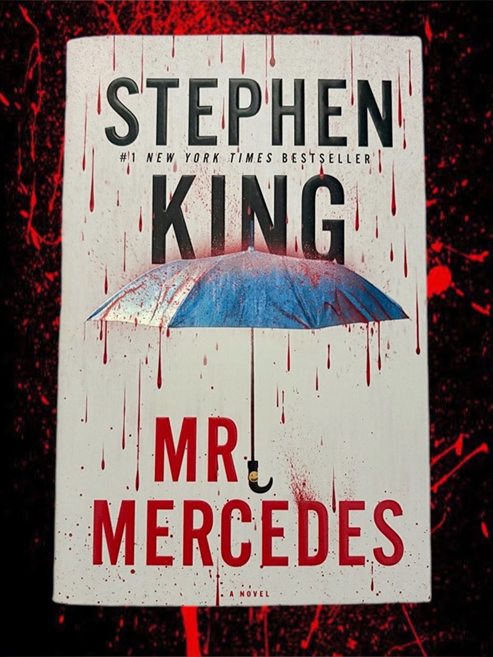 Stephen King "Mr. Mercedes" Paperback Novel